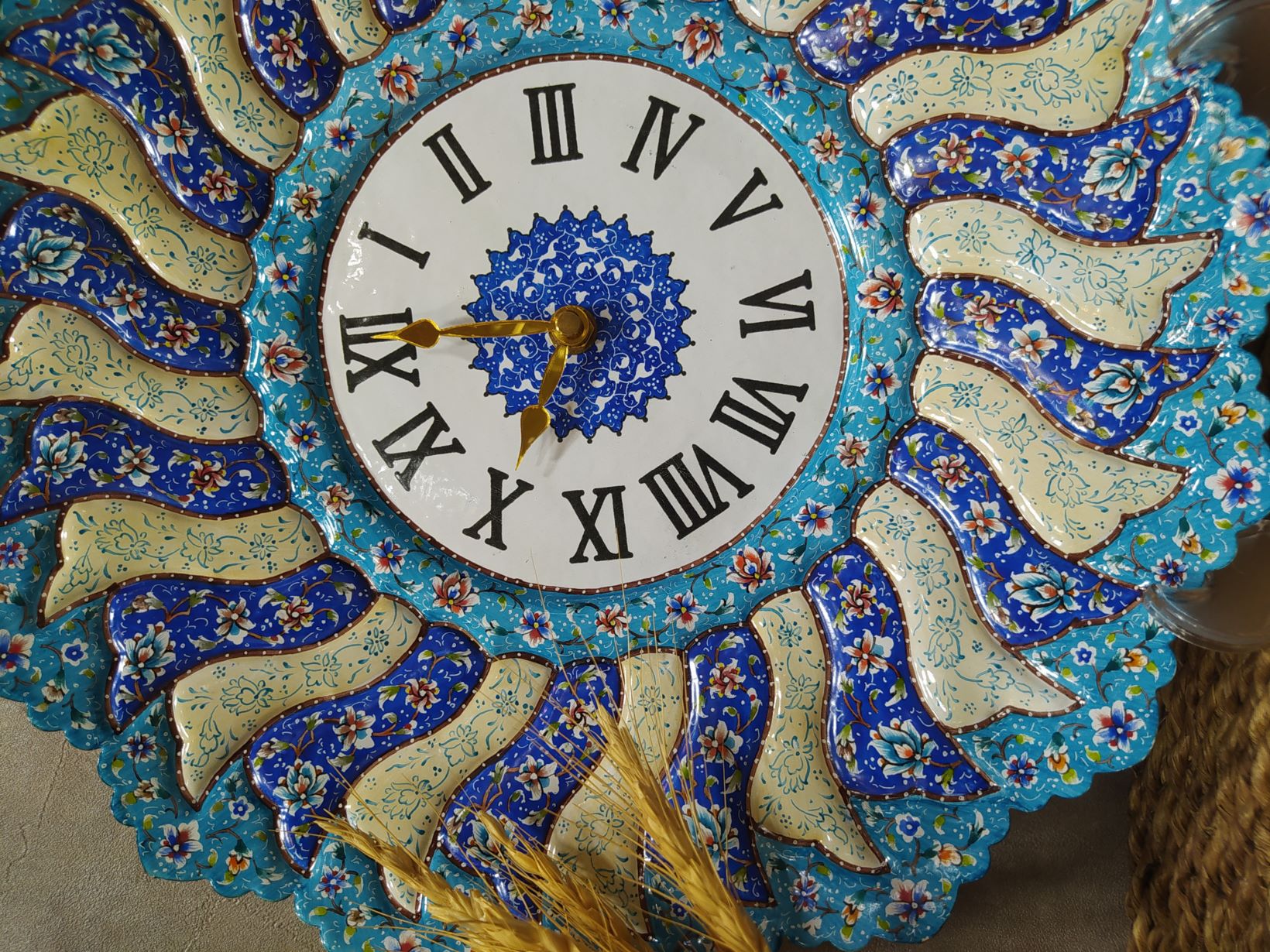 ساعت میناکاری نقاشی سنتی 